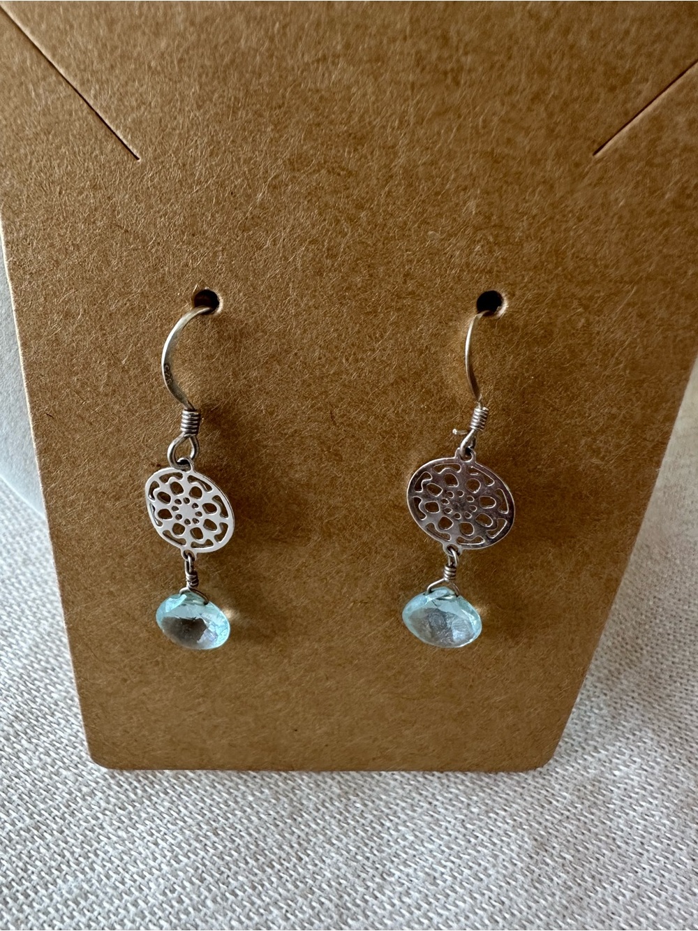 Silver Tone Aqua Blue Faceted Drop Earrings Filigree Boho - Picture 2 of 6